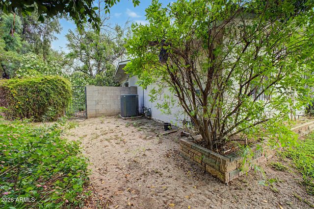 5041 N 34TH Street, Phoenix, AZ 85018