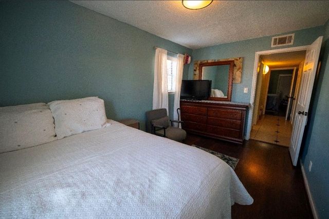 1220 Shadowdale Drive 8, Houston, TX 77043