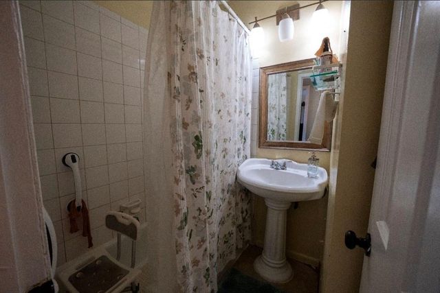 1220 Shadowdale Drive 8, Houston, TX 77043