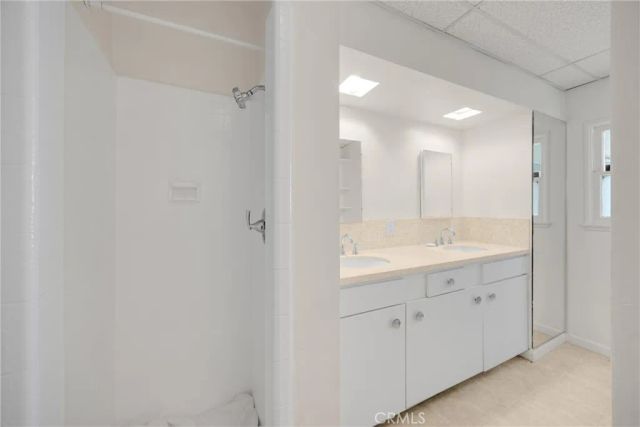 8828 Zeiler Avenue, Los Angeles, CA 91331