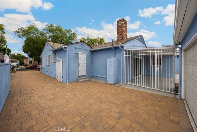 8828 Zeiler Avenue, Los Angeles, CA 91331