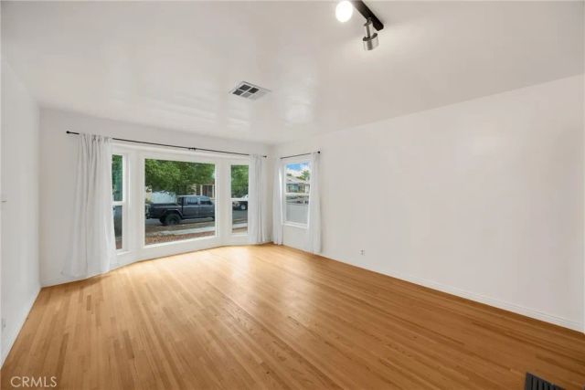 8828 Zeiler Avenue, Los Angeles, CA 91331