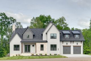 712 Fanning Bend Dr, Winchester, TN 37398