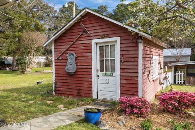 302 W Green Street, Macclesfield, NC 27852