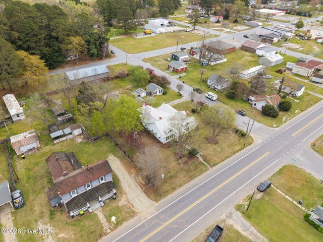 302 W Green Street, Macclesfield, NC 27852
