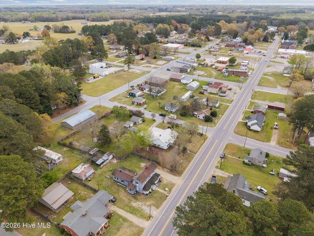 302 W Green Street, Macclesfield, NC 27852