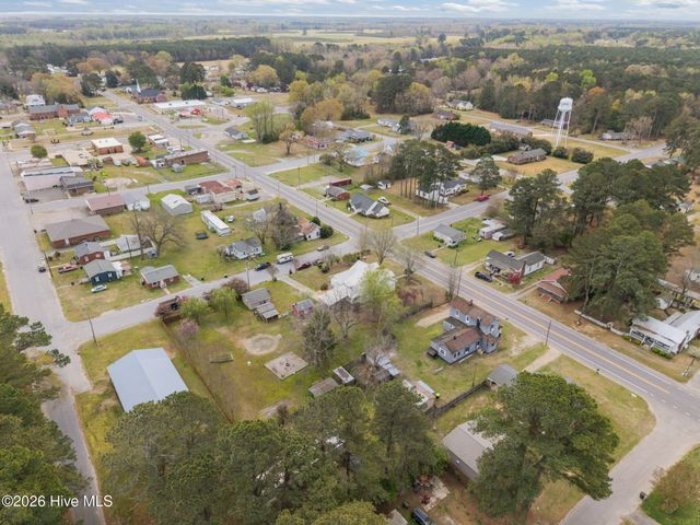 302 W Green Street, Macclesfield, NC 27852