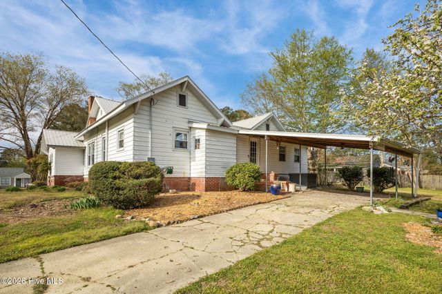 302 W Green Street, Macclesfield, NC 27852