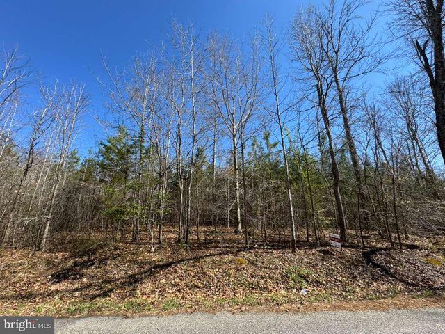 4325 GENTRY LN, Bumpass, VA 23024