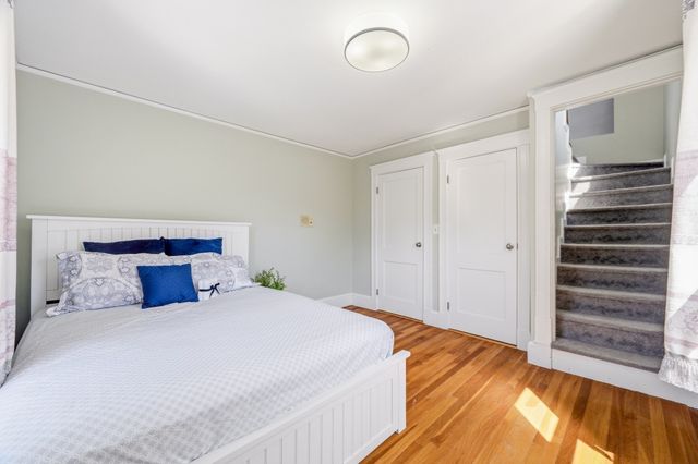90 Standish Ave, Quincy, MA 02170