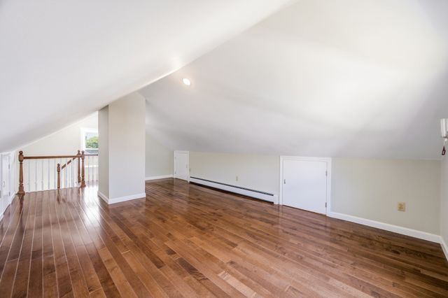 90 Standish Ave, Quincy, MA 02170