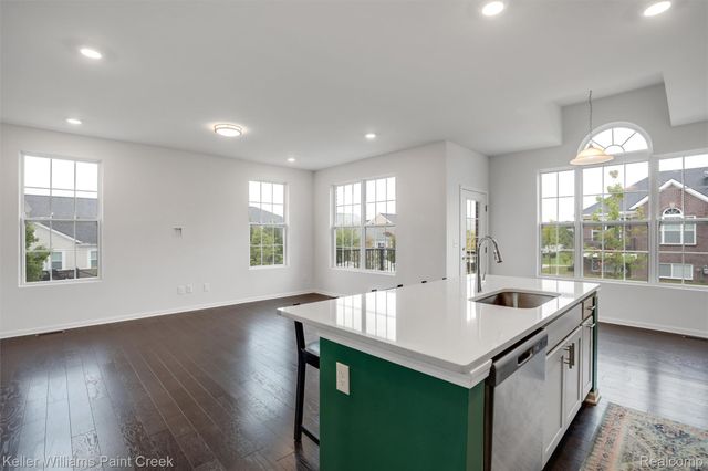 49555 Lantern Way, Canton Charter Township, MI 48188
