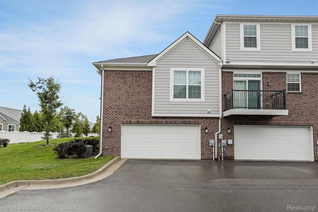 49555 Lantern Way, Canton Charter Township, MI 48188