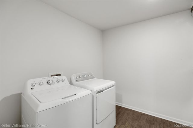49555 Lantern Way, Canton Charter Township, MI 48188