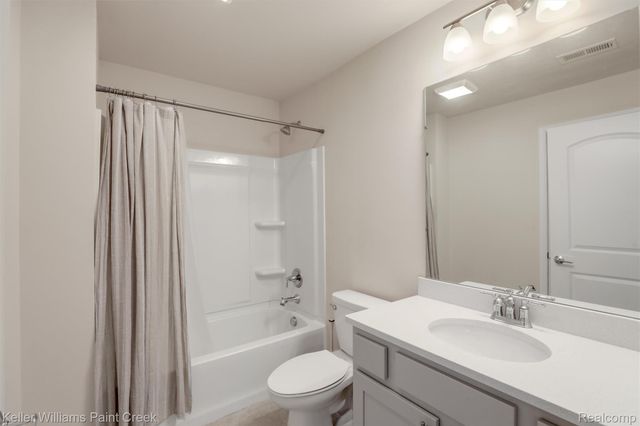 49555 Lantern Way, Canton Charter Township, MI 48188