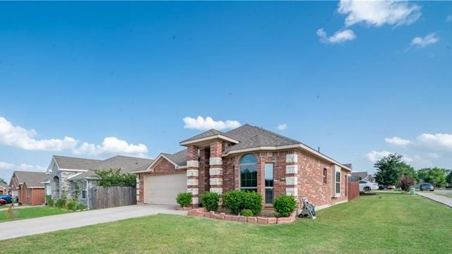 3024 Ortiz Drive, Arlington, TX 76010