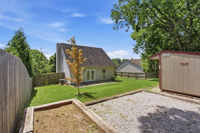 124 Hemingway Place, Georgetown, KY 40324