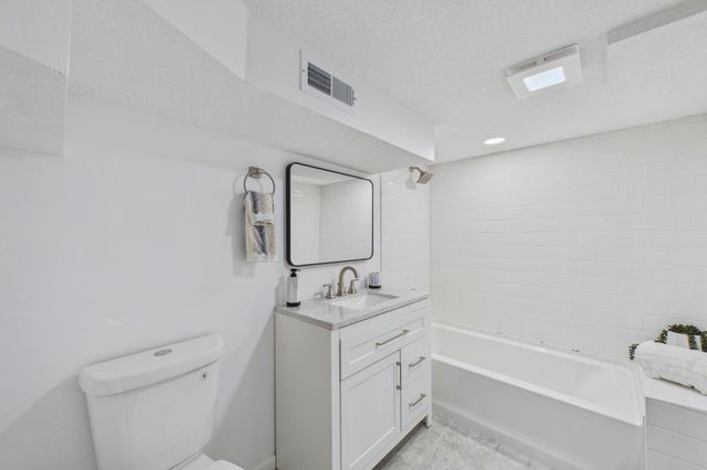 2612 Georgia Avenue S, Saint Louis Park, MN 55426