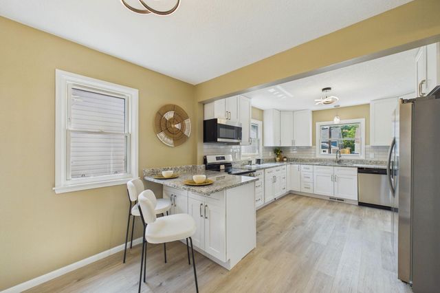 2612 Georgia Avenue S, Saint Louis Park, MN 55426