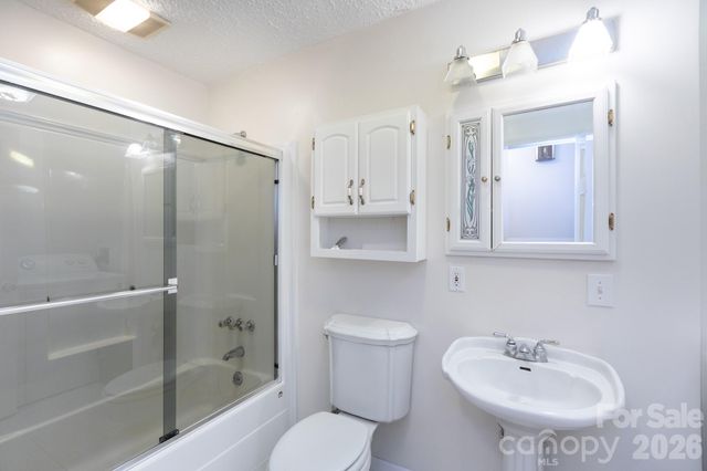 15224 Thomas Road, Charlotte, NC 28278