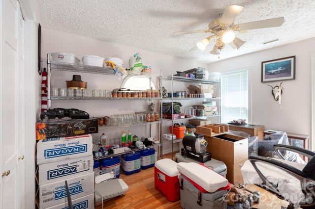 15224 Thomas Road, Charlotte, NC 28278