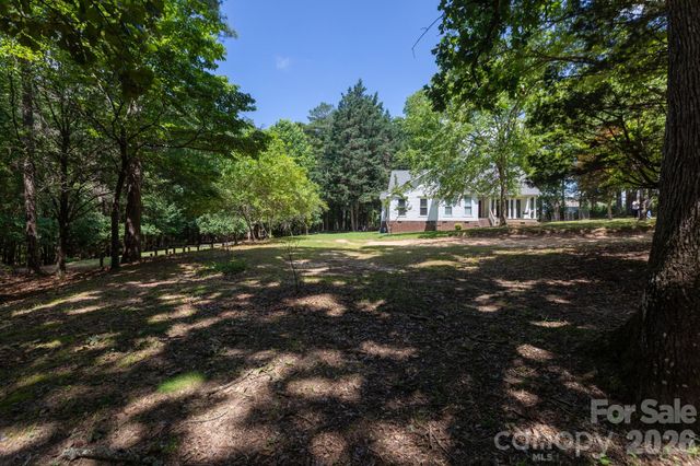 15224 Thomas Road, Charlotte, NC 28278