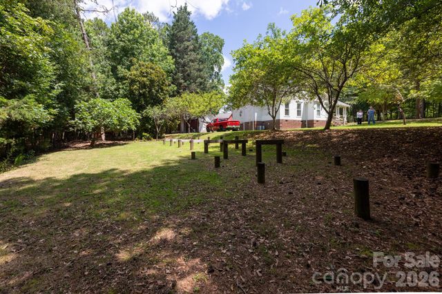 15224 Thomas Road, Charlotte, NC 28278