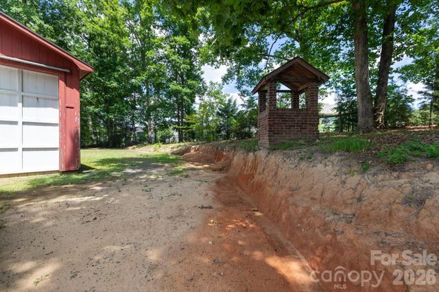 15224 Thomas Road, Charlotte, NC 28278