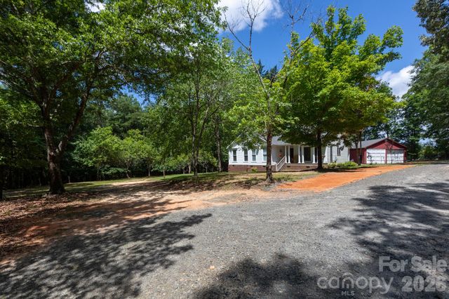 15224 Thomas Road, Charlotte, NC 28278