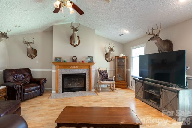 15224 Thomas Road, Charlotte, NC 28278