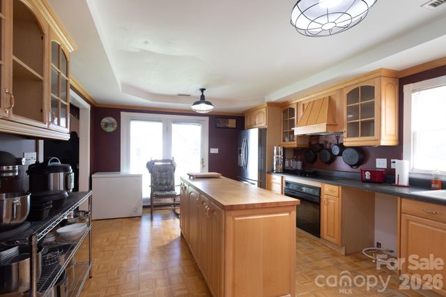 15224 Thomas Road, Charlotte, NC 28278