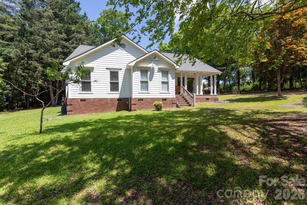 15224 Thomas Road, Charlotte, NC 28278
