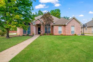 3725 Woodland Lane, Paris, TX 75462