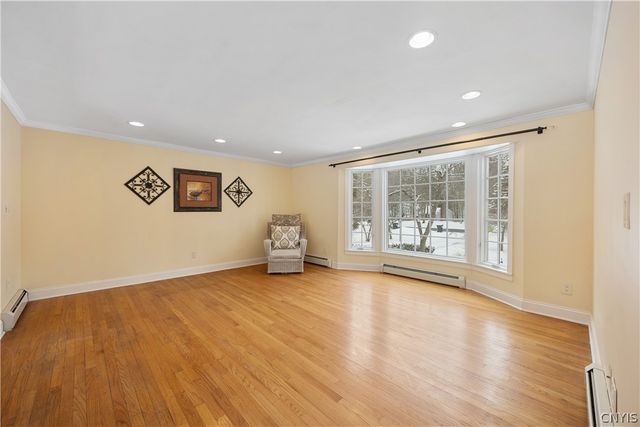 15 Edgewood Parkway, Manlius, NY 13066