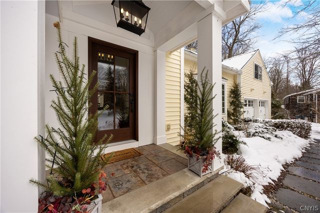 15 Edgewood Parkway, Manlius, NY 13066