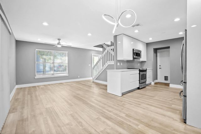 17376 Sentimental Journey 12, Jupiter, FL 33458