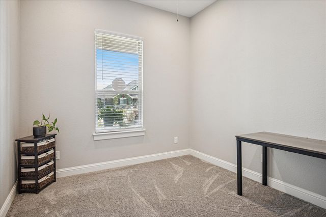 409 N College Street, Pilot Point, TX 76258