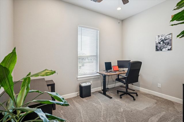 409 N College Street, Pilot Point, TX 76258