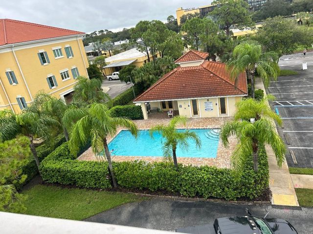 980 COOPER STREET 402, Venice, FL 34285