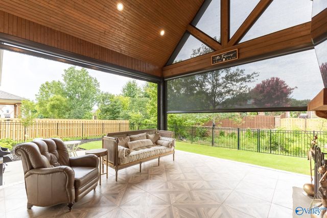 23173 Sawgrass Drive, Athens, AL 35613