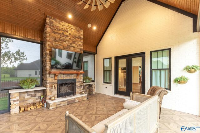 23173 Sawgrass Drive, Athens, AL 35613