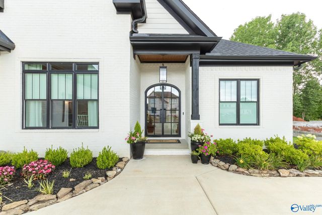 23173 Sawgrass Drive, Athens, AL 35613