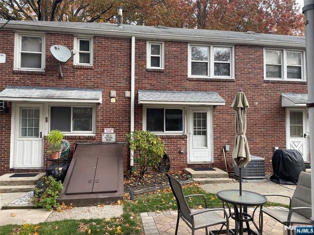 130 Glenbrook Parkway 5E, Englewood, NJ 07631