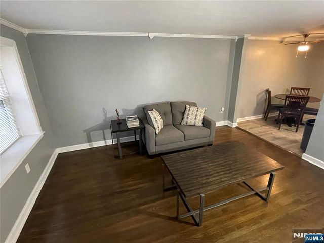 130 Glenbrook Parkway 5E, Englewood, NJ 07631