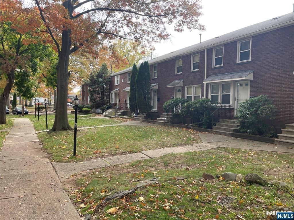 130 Glenbrook Parkway 5E, Englewood, NJ 07631