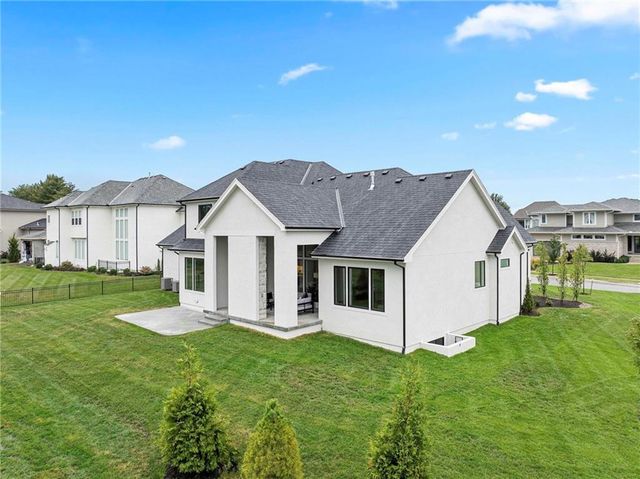 17321 Bluejacket Street, Overland Park, KS 66221