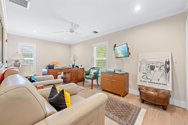 11785 Lake Shore Place, North Palm Beach, FL 33408