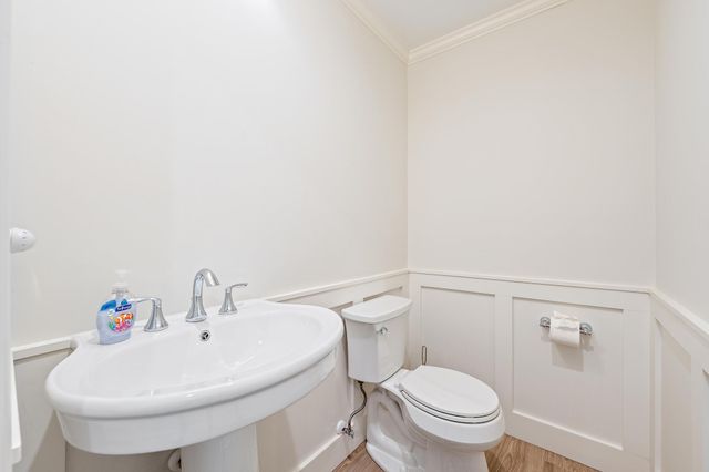 11785 Lake Shore Place, North Palm Beach, FL 33408