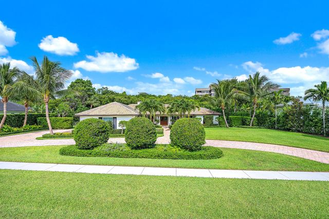 11785 Lake Shore Place, North Palm Beach, FL 33408
