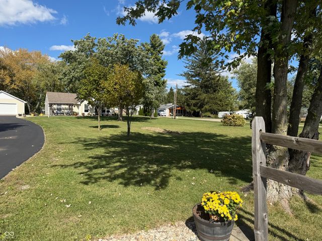 8218 Rawles Avenue, Indianapolis, IN 46219